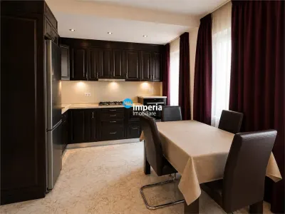 Inchiriez apartament 3 camere, open space, Zona Copou - Exclusiv - foto 4