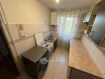 Apartament 2 camere, 50 mp, etaj 4/10 – Splai Bahlui, Primăverii - foto 3