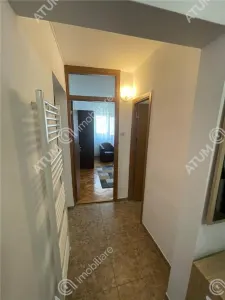 De inchiriat apartament cu 3 camere decomandate si pivnita in zona Strand din Sibiu - foto 15