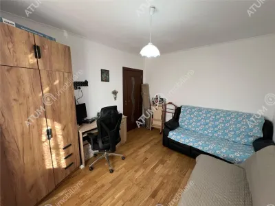 De vanzare casa cu 3 camere pivnita si pod amplasata pe teren de 438 mp zona Calea Cisnadiei din Sibiu - foto 5