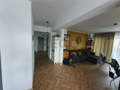 RECO apartament 3 camere cu loc de parcare privat de inchiriat, Decebal, Oradea - foto 4