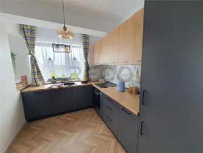 RECO apartament 3 camere cu loc de parcare privat de inchiriat, Decebal, Oradea - foto 6