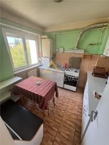 apartament cu 4 camere de inchiriat str Ferenczi Carol  300 Euro - foto 4