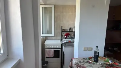 Garsoniera ,Comisia Centrala, et 4 cu izolatie, 27 mp - foto 6