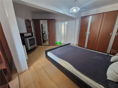 Apartament de vanzare 2 camere decomandate Sibiu Strand - foto 3