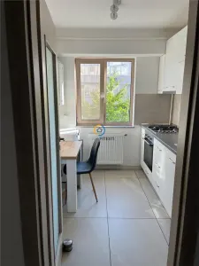 Apartament Banat doua camere bloc nou cu parcare subterana - Pitesti