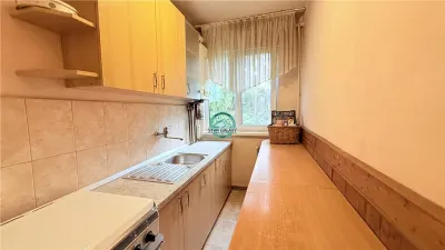 Vand apartament cu 2 camere in Cartierul Dambu, bloc izolat - Targu Mures