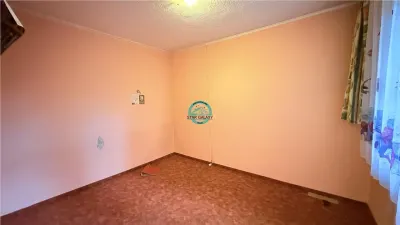 Vand apartament cu 2 camere in Cartierul Dambu, bloc izolat - foto 5