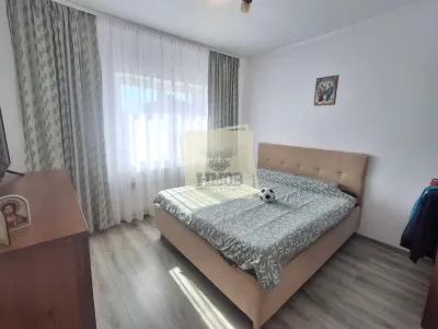 Casa individuala moderna 4 camere pivnita 350mp teren Mohu - foto 2