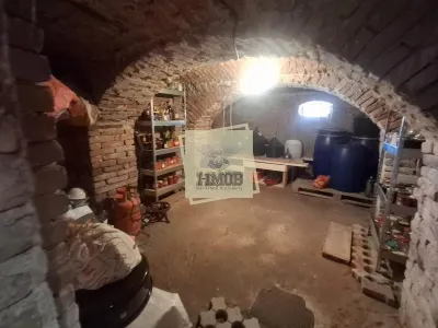 Casa individuala moderna 4 camere pivnita 350mp teren Mohu - foto 17