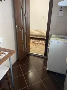 Apartament 2 camere Focsani , parter , zona Sud - B-dul Bucuresti , 56 mp, decomnadat , imbunatatit , mobilat - foto 8