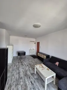 Vanzare apartament 2 camere - foto 2