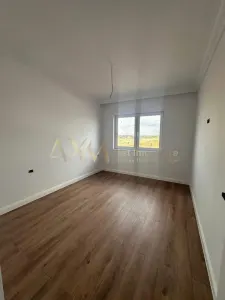Vanzare 1/2 duplex 5 camere Mosnita Noua - foto 17