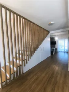 DUPLEX MOBILAT SI UTILAT - ACCES FACIL CATRE ORAS - TOATE UTILITATILE - foto 5