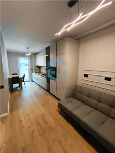 Apartament 3 camere Eroilor, nou, prima inchiriere - Floresti