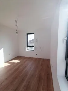 DUPLEX IN ZONA DE TOP - ASFALT -  INSTALATIE DE IRIGAT - foto 9