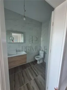 UPLEX DEOSEBIT | 2 DORMITOARE | 2 BĂI | TEREN 300+ MP | MOȘNIȚA NOUĂ - foto 5