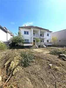 Duplex cu teren generos | Zona Titulescu | Miron Costin - foto 4