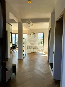 Casa Noua 4 camere 3 bai | 2 balcoane | curte libera 200 mp Cisnadie - foto 2