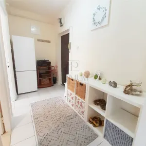 GHEORGHE LAZAR - 1 CAM - DECOMANDAT - ETAJ 1 - ZONA EXCELENTA - foto 4