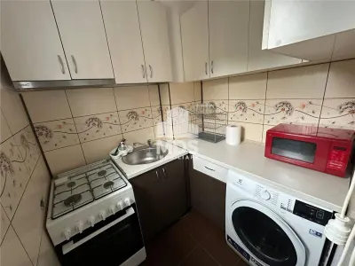 2 CAMERE, MOBILAT SI UTILAT LANGA PIATA DOINA, SAGULUI! - foto 8