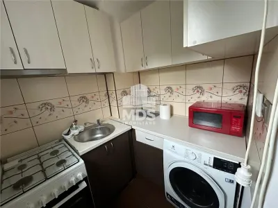 2 CAMERE, MOBILAT SI UTILAT LANGA PIATA DOINA, SAGULUI! - foto 9