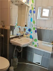 Apartament spațios, 2 camere, decomandat, etaj 8 - Zonă Centrală, panoramă - foto 6